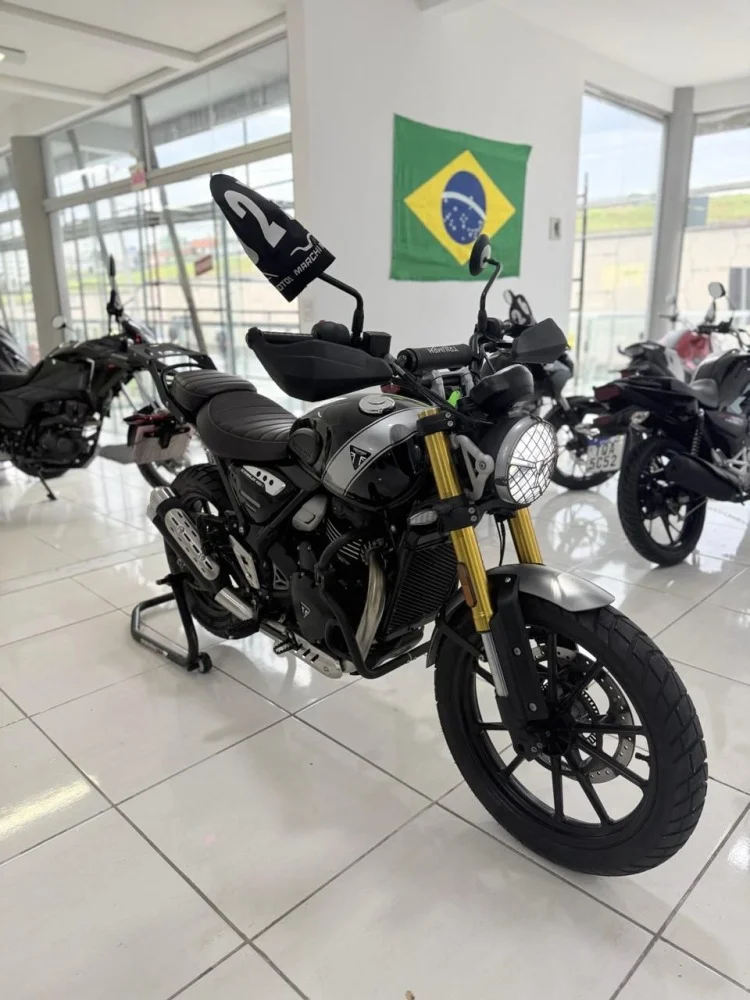 TRIUMPH SCRAMBLER 400 X